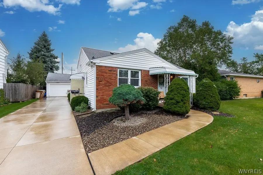 92 N Creek Drive, Buffalo, NY 14225 - #2