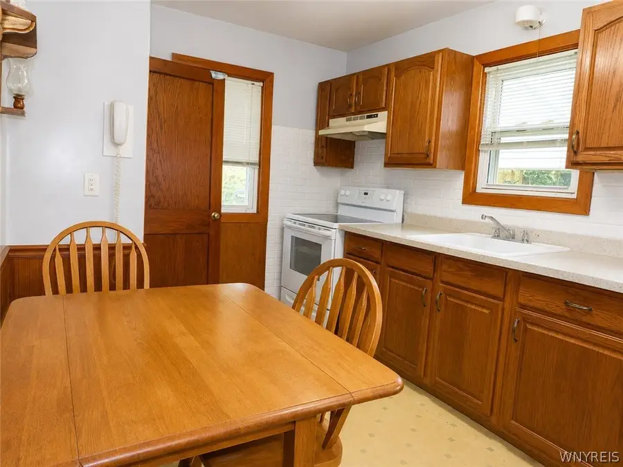 7866 Zimmerman Rd, Hamburg, NY 14075 - #3