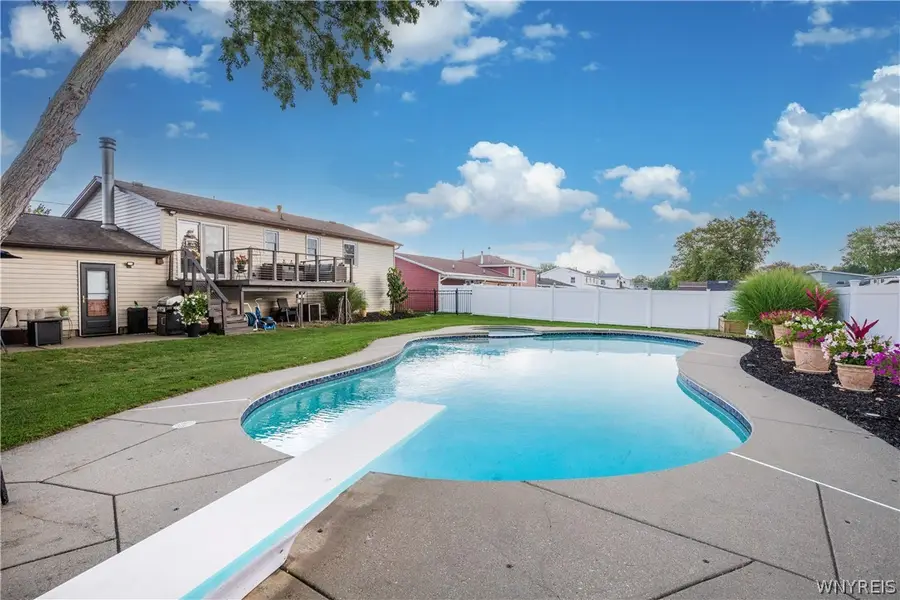 7407 Greenview Road, Niagara Falls, NY 14304 - #3