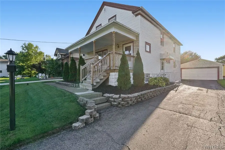 4812 Bay View Road, Hamburg, NY 14075 - #3