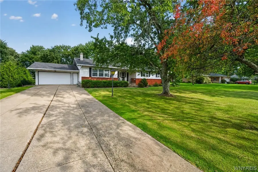 2637 Stony Point Road, Grand Island, NY 14072 - #2