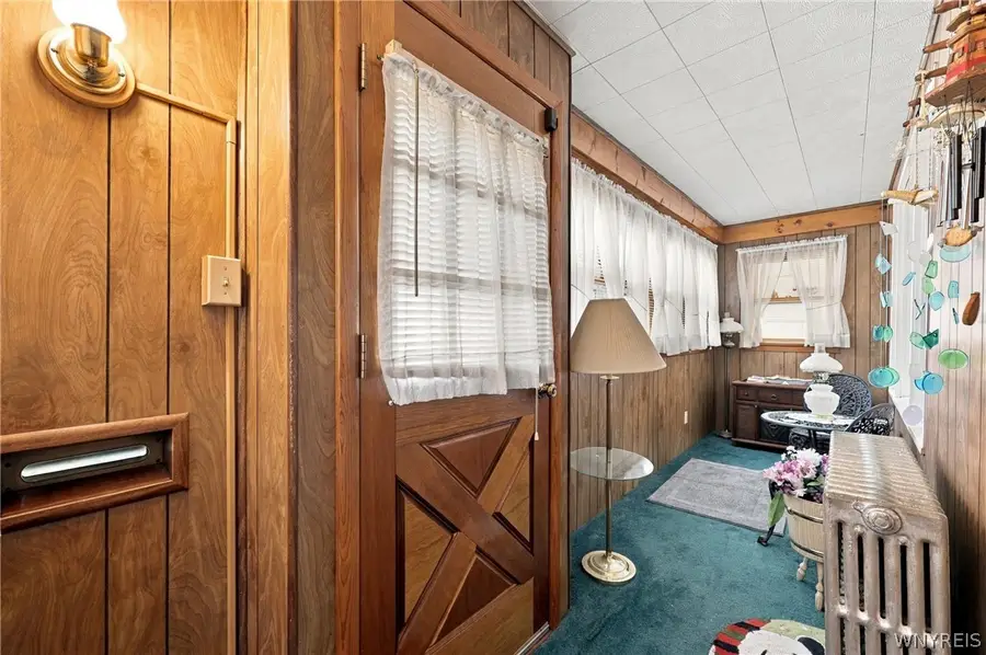 131 Farmer Street, Buffalo, NY 14207 - #2