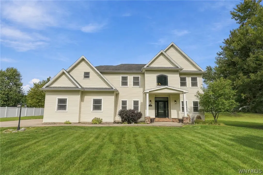 7526 Milestrip Road, Orchard Park, NY 14127 - #1