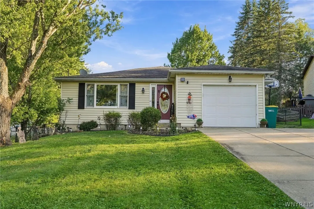 21 Fairlawn Court, East Aurora, NY 14052 - #1