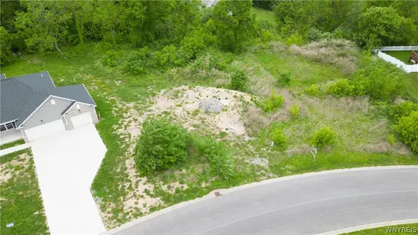 981 Little Vista Drive, Lewiston, NY 14092