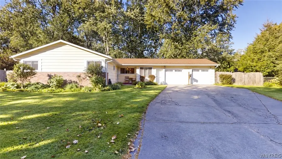22 Meadow Stream Court, Buffalo, NY 14226 - #2