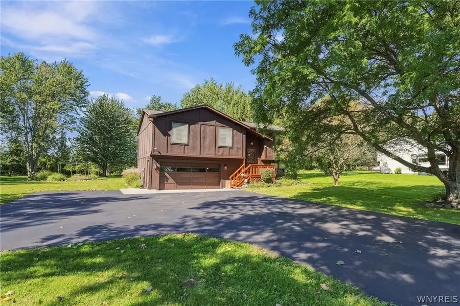 4824 Saint Joseph Drive, Lockport, NY 14094 - #3