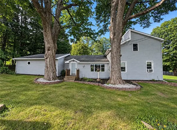 1142 Folsomdale Road, Cowlesville, NY 14037