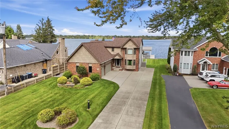 3701 E River Road, Grand Island, NY 14072 - #2