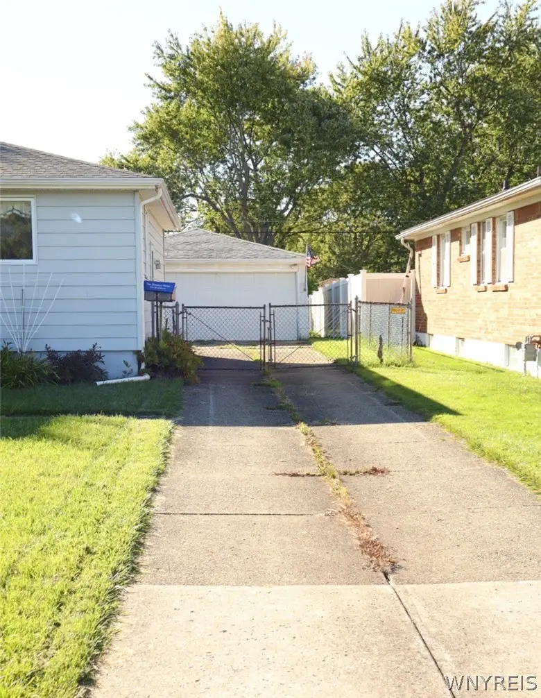 120 Shawnee Place, Buffalo, NY 14224 - #2