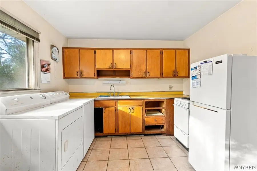 1221 La Salle Avenue, Grand Island, NY 14072 - #2