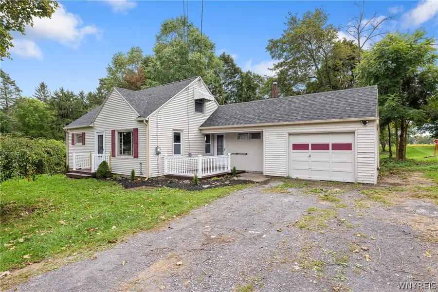 7316 Rochester Road, Lockport, NY 14094 - #3