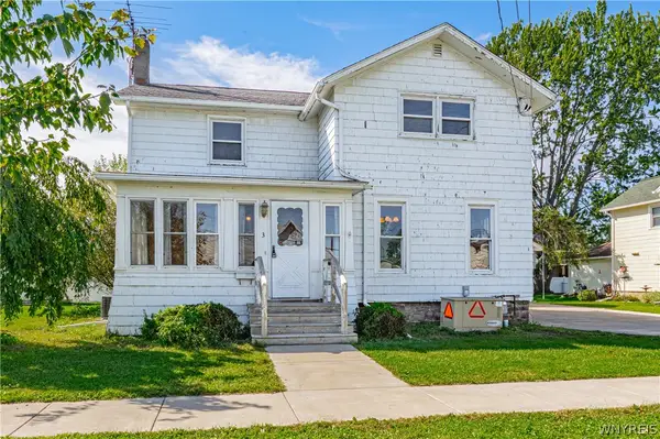 3 East Avenue, Middleport, NY 14105