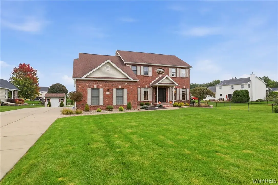 7279 Ridgeview Drive W, North Tonawanda, NY 14120 - #1