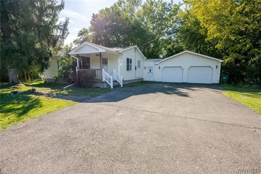 670 N Blossom Road, Elma, NY 14059 - #2