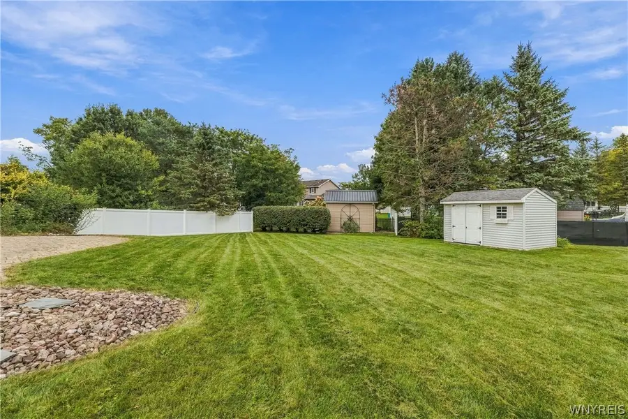 175 Pin Oak Circle, Grand Island, NY 14072 - #2