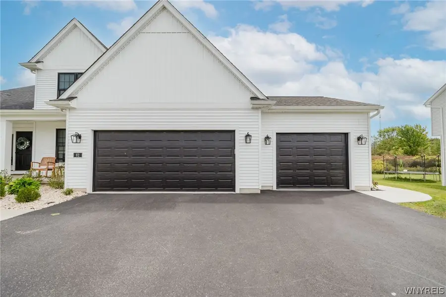 62 Windham Court, Grand Island, NY 14072 - #3