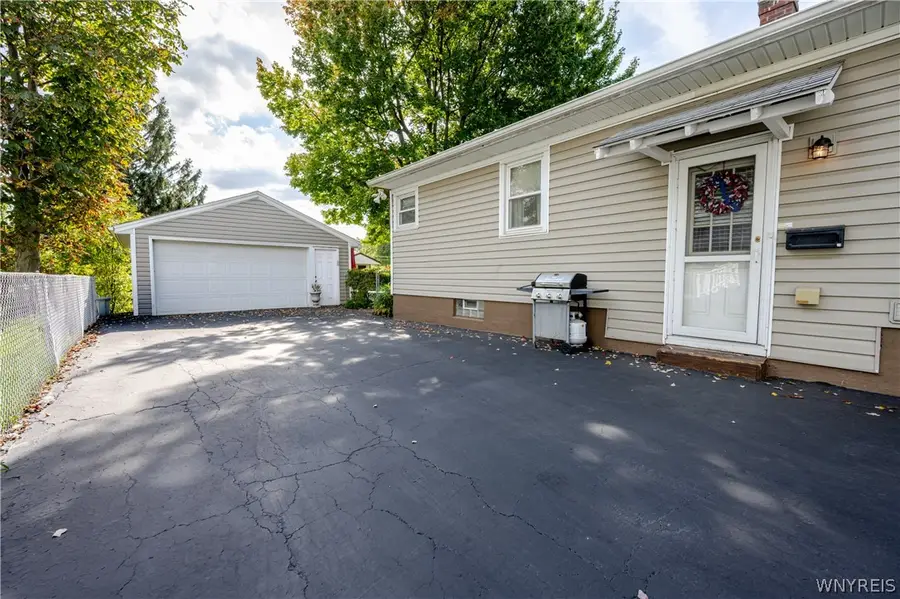 136 Helen Avenue, Buffalo, NY 14219 - #3