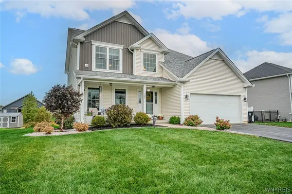 124 Avian Way, Lancaster, NY 14086
