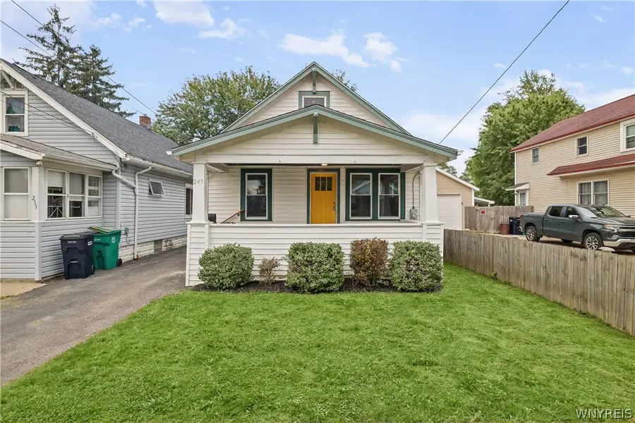 249 77th Street, Niagara Falls, NY 14304 - #2