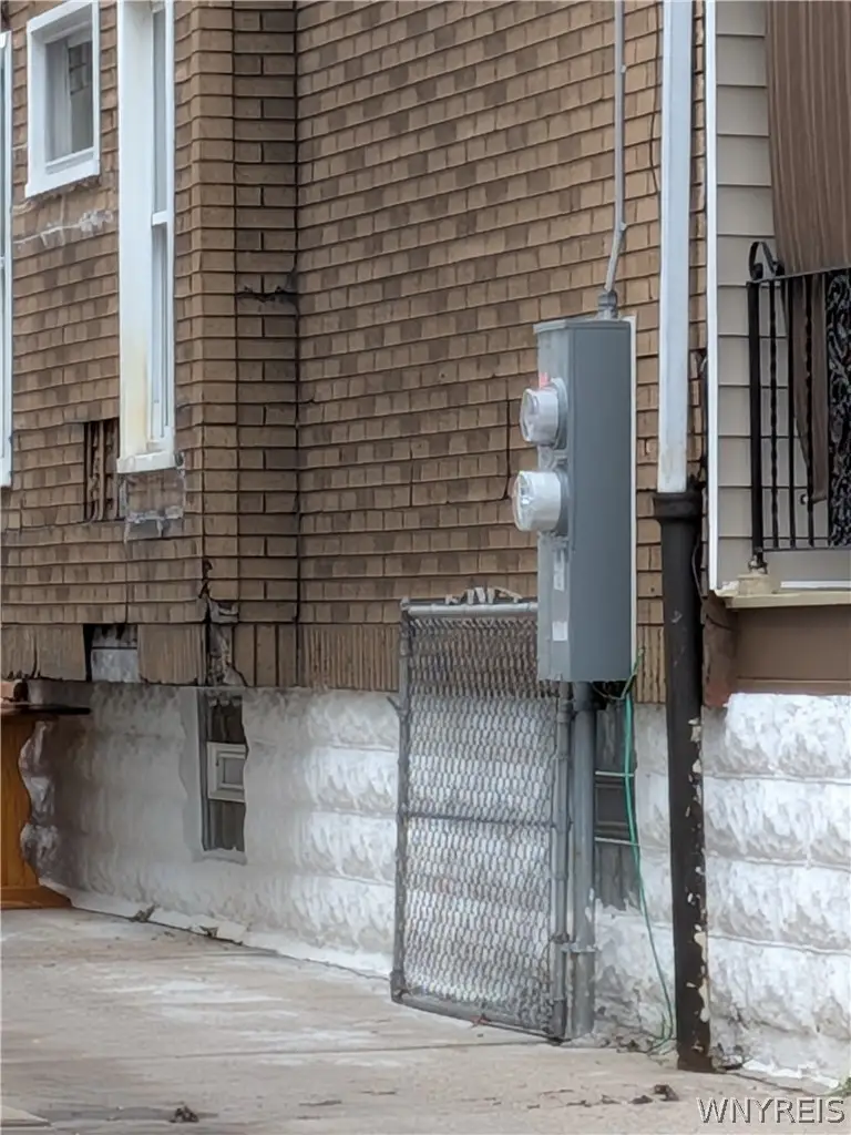 39 Macamley Street, Buffalo, NY 14220 - #3