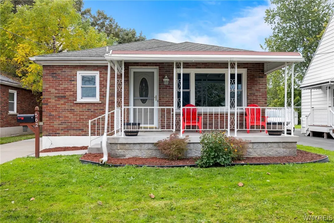 562 78th Street, Niagara Falls, NY 14304 - #1