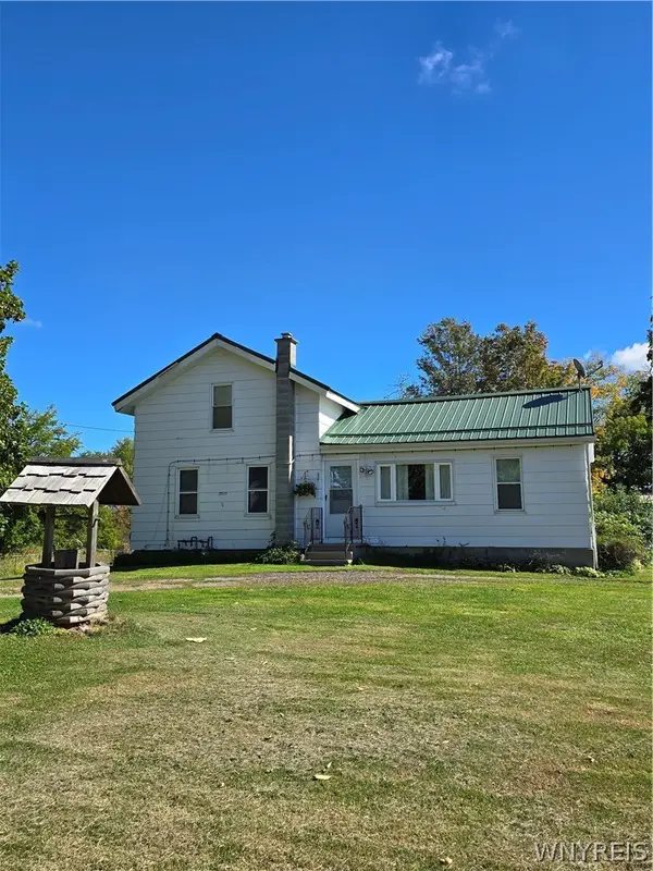 1823 Eastwood Road, East Aurora, NY 14052