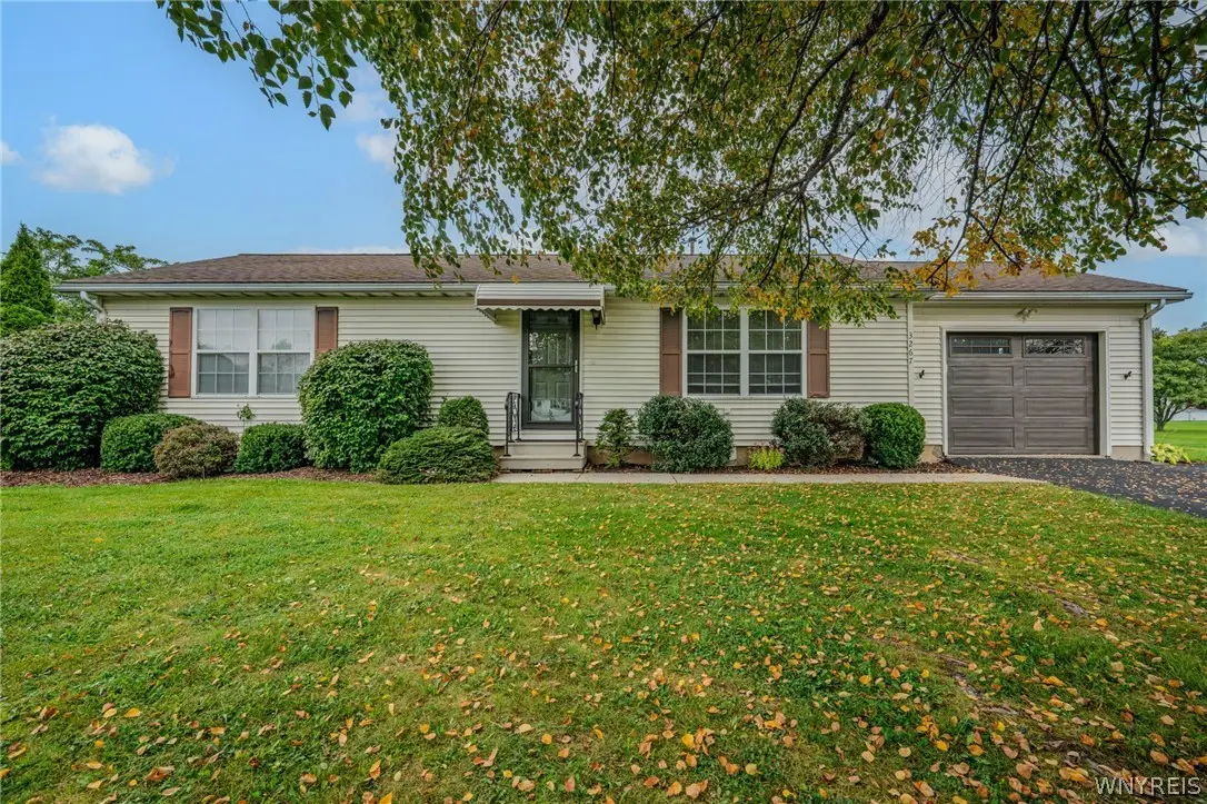 3267 Southway Drive, Sanborn, NY 14132 - #1