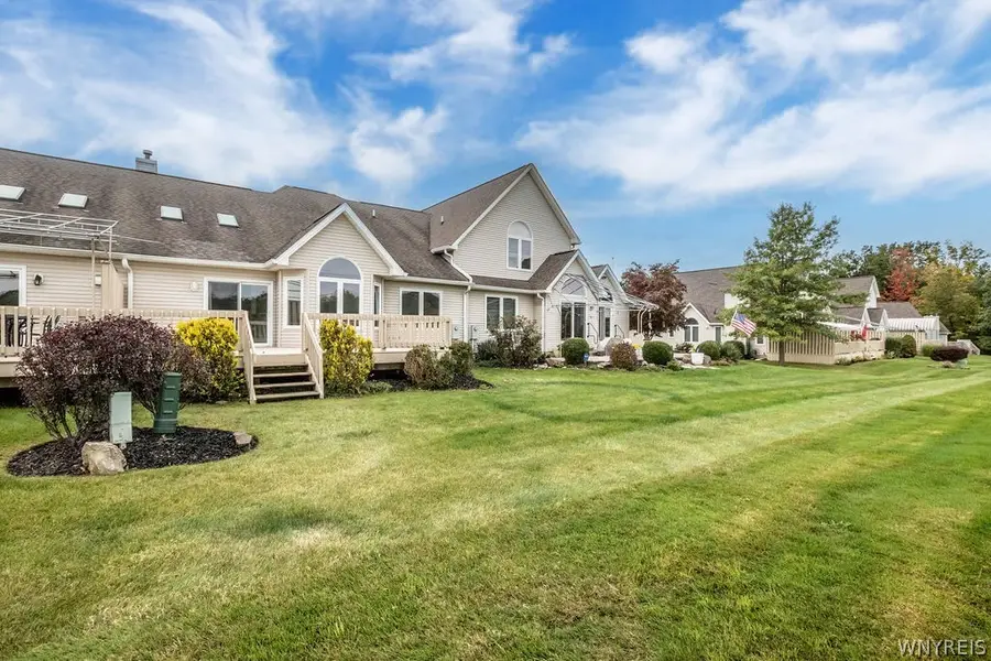 335 White Oak Lane, Grand Island, NY 14072 - #3
