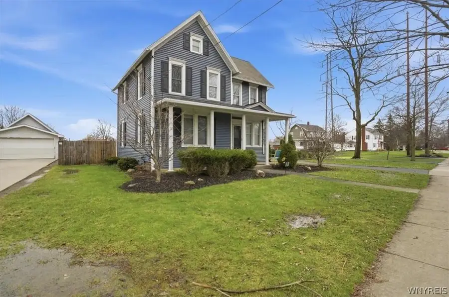9918 Cayuga Drive, Niagara Falls, NY 14304 - #2