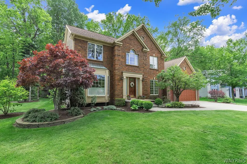112 Trails End, Grand Island, NY 14072 - #1