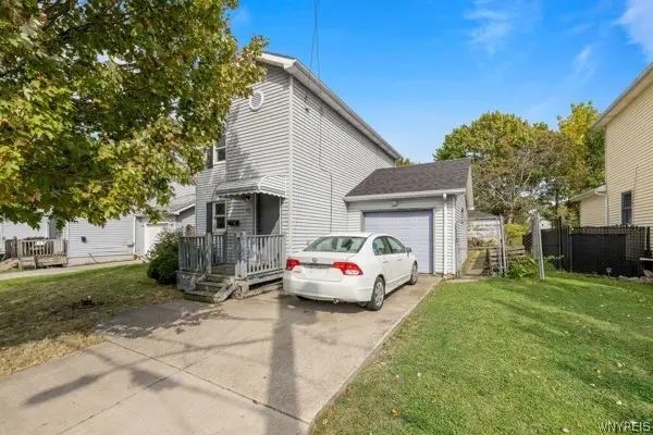43 Eureka Place, Buffalo, NY 14204