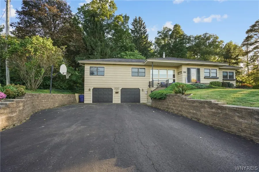 3210 Lower Mountain Road, Sanborn, NY 14132 - #2