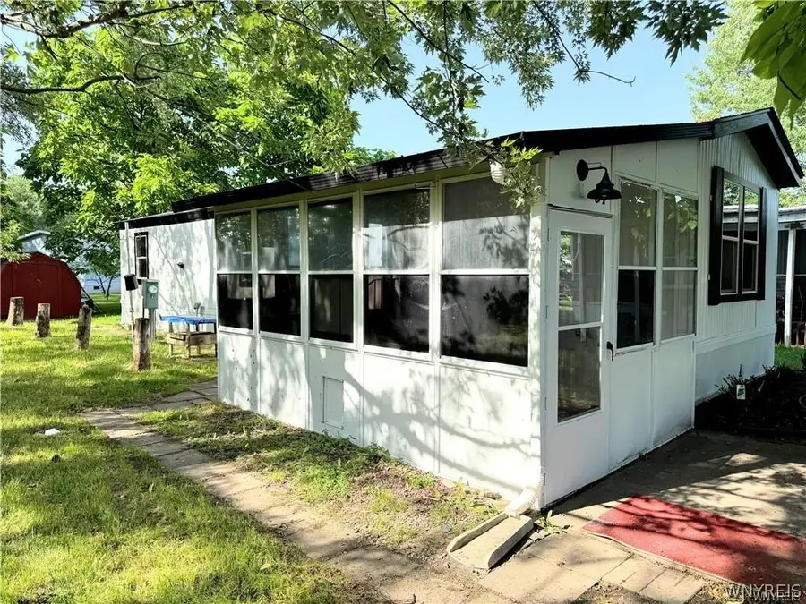34 Del Court West, Lockport, NY 14094 - #2