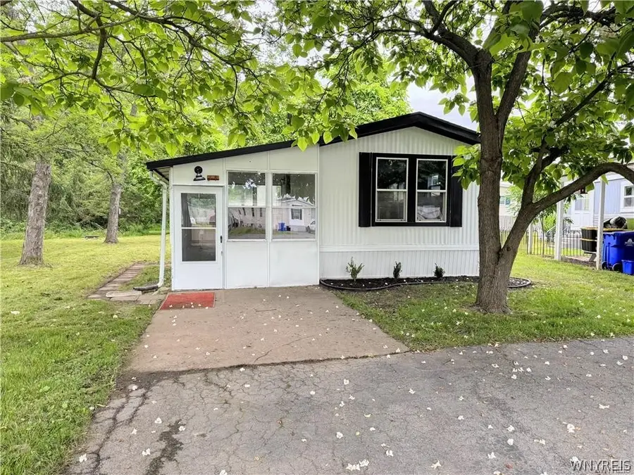 34 Del Court West, Lockport, NY 14094 - #3