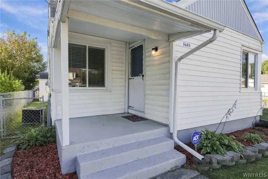 3603 Chapin Avenue, Niagara Falls, NY 14301 - #3