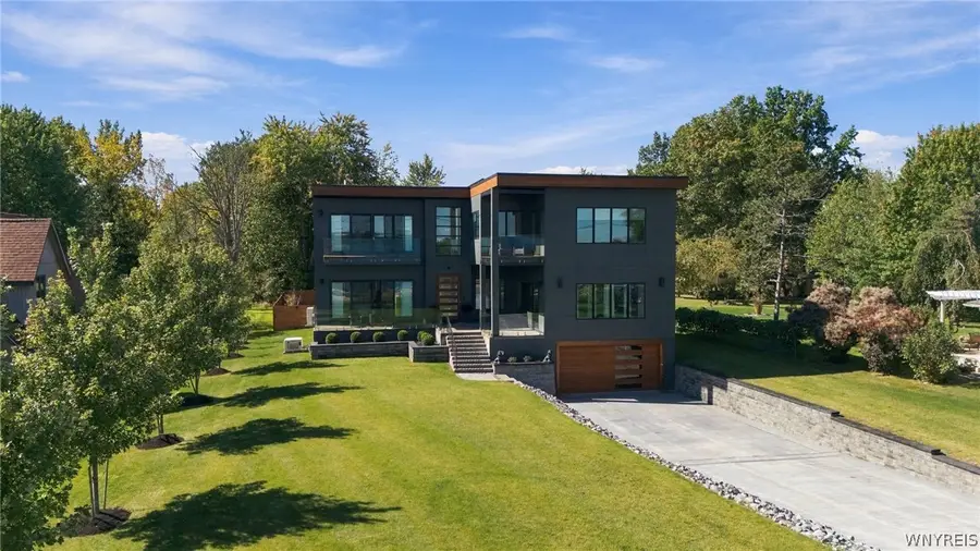 4300 E River Road, Grand Island, NY 14072 - #2