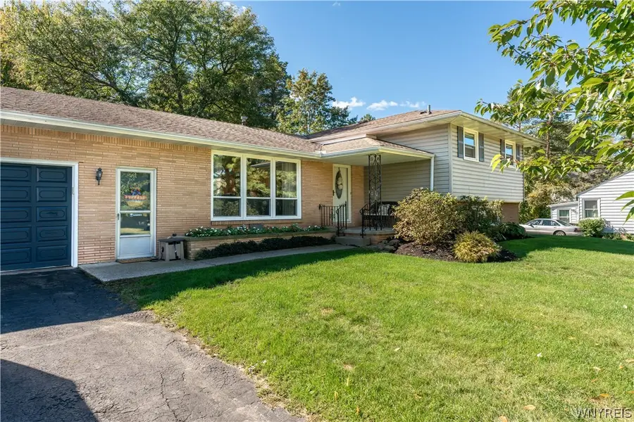 7409 Michael Road, Orchard Park, NY 14127 - #2