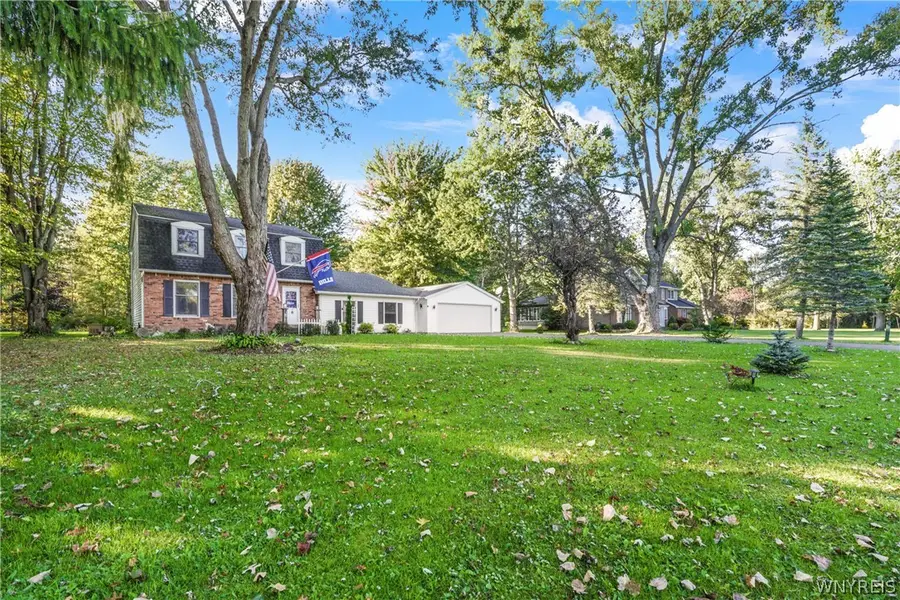 6876 Creekview Drive, Lockport, NY 14094 - #3