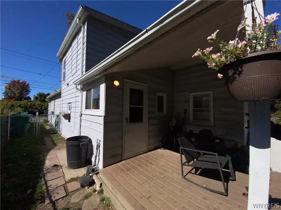 139 65th Street, Niagara Falls, NY 14304 - #3