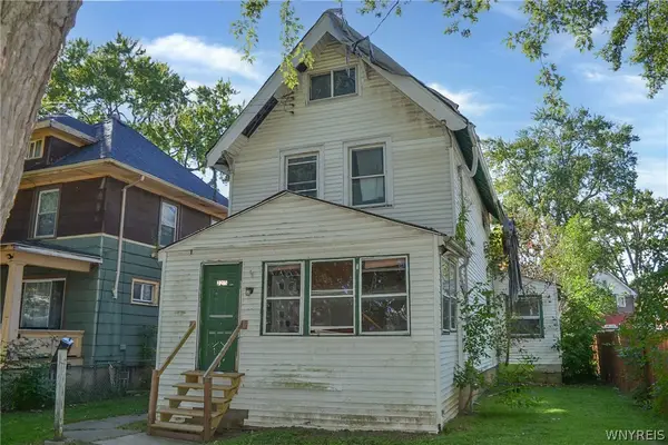 2215 Willow Avenue, Niagara Falls, NY 14305