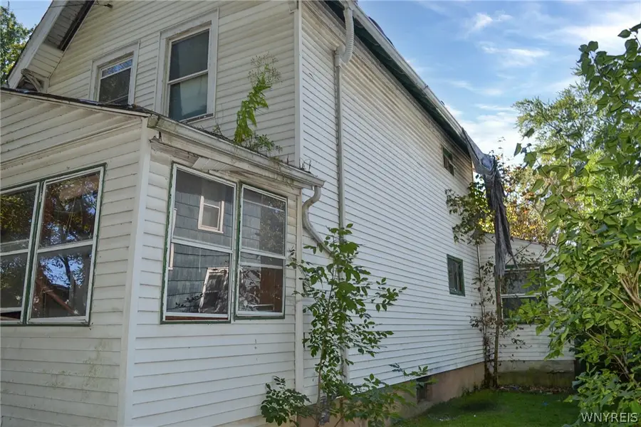 2215 Willow Avenue, Niagara Falls, NY 14305 - #2