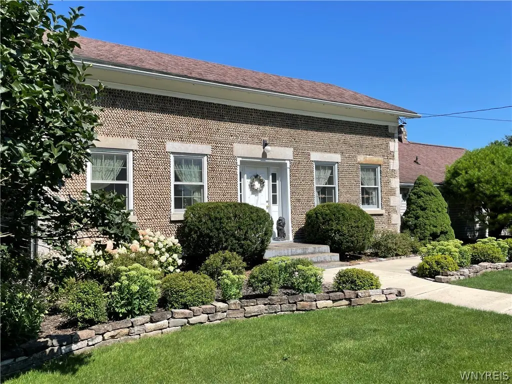 6952 Bear Ridge Road, North Tonawanda, NY 14120 - #1