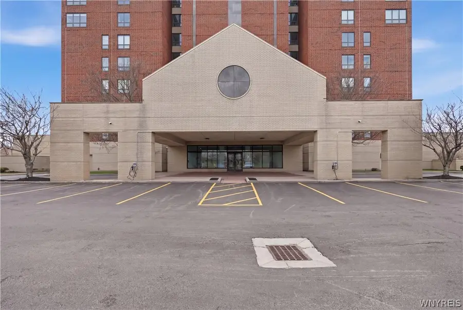 207 Admirals Circle, Buffalo, NY 14202 - #2