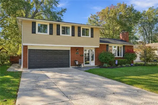 90 Red Oak Drive, Williamsville, NY 14221