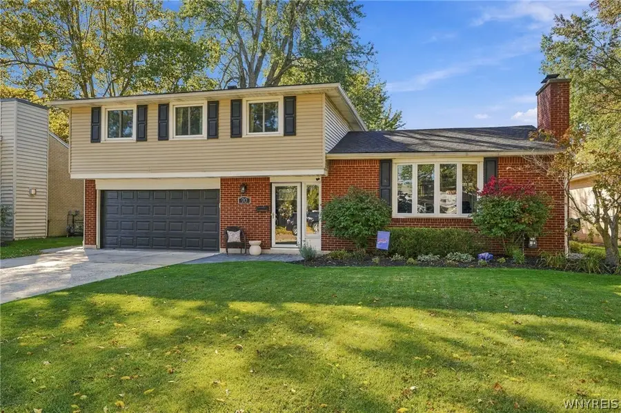 90 Red Oak Drive, Williamsville, NY 14221 - #2