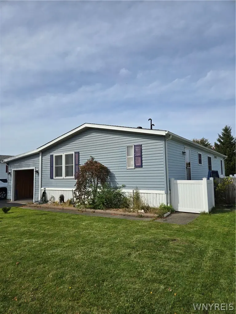 1081 Ridgewood Drive, Lockport, NY 14094 - #2