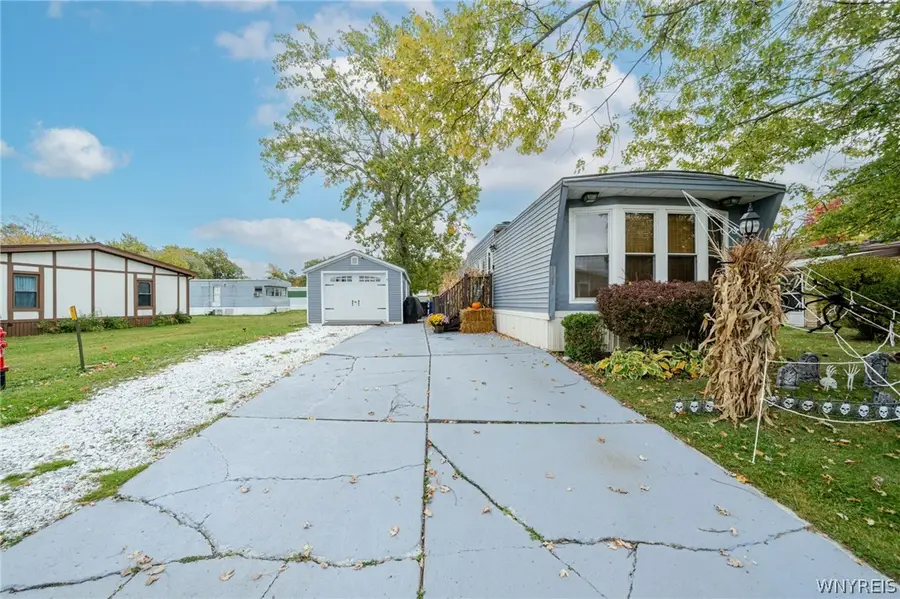 134 East Canyon, Hamburg, NY 14075 - #2