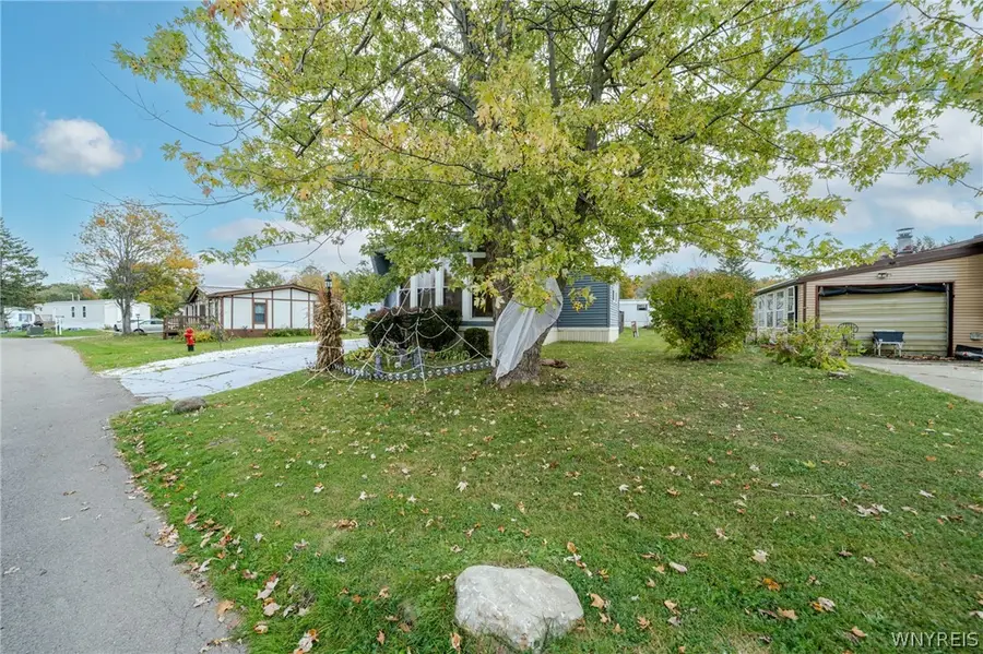 134 East Canyon, Hamburg, NY 14075 - #3