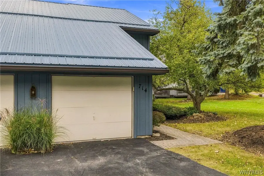 714 Tuscarora Street, Lewiston, NY 14092 - #2